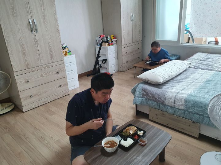 가위바위보쌈정식 이미지