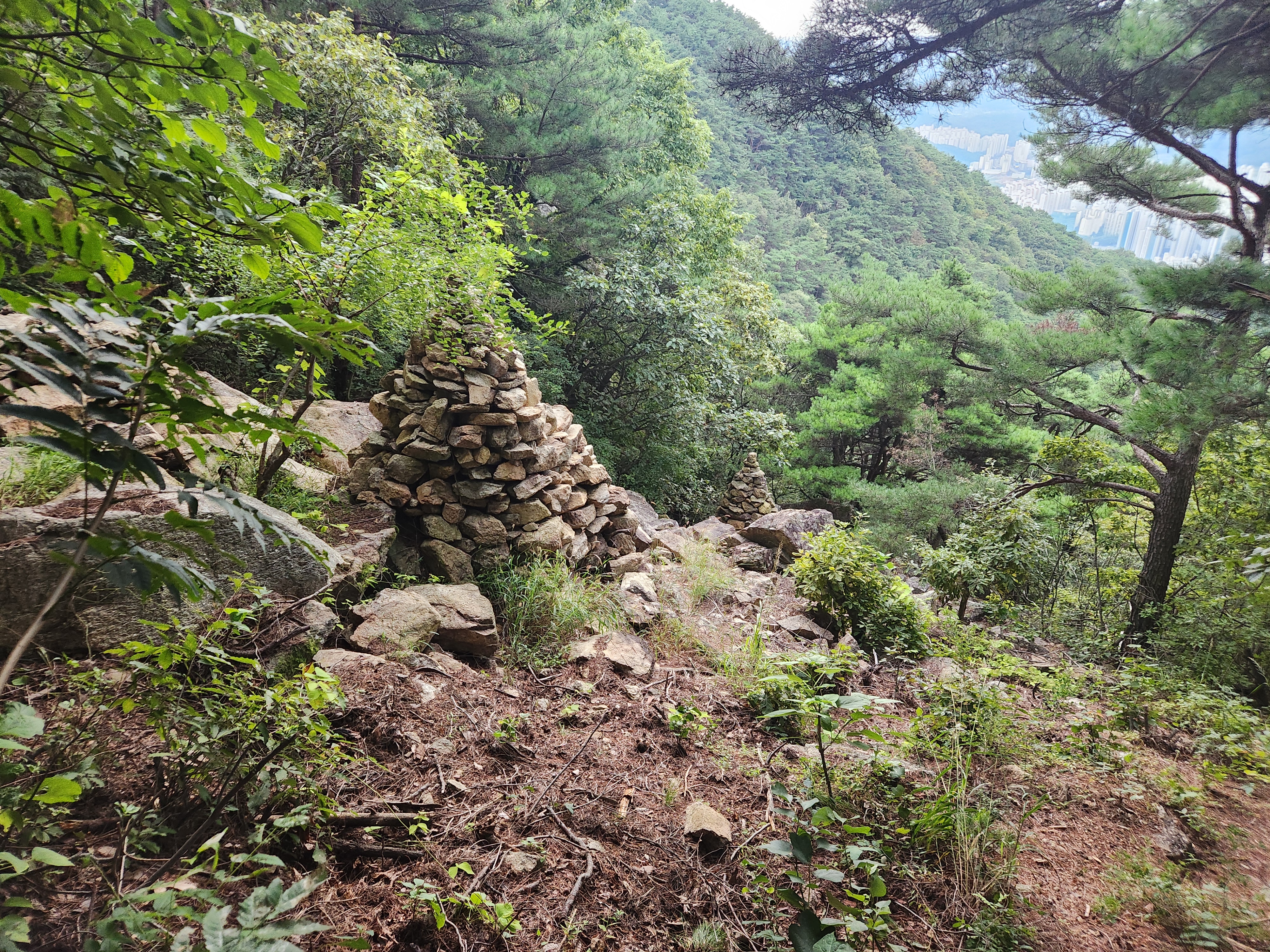 돌탑 이미지
