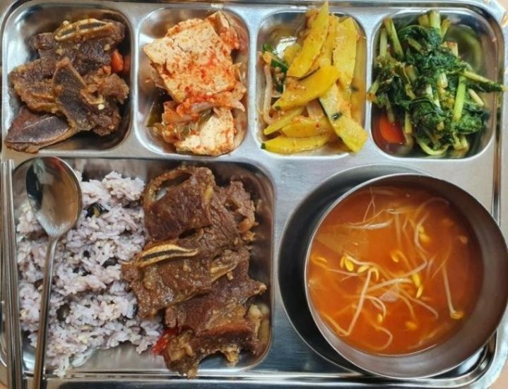 구내식당 이미지