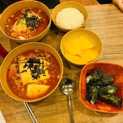 틈새라면 이미지