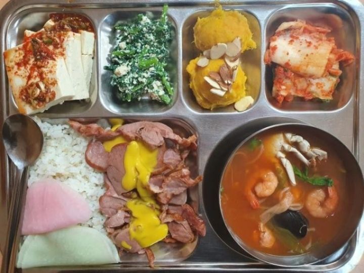 구내식당 이미지