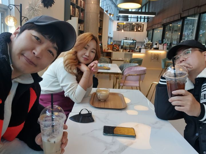 커피봉자 이미지