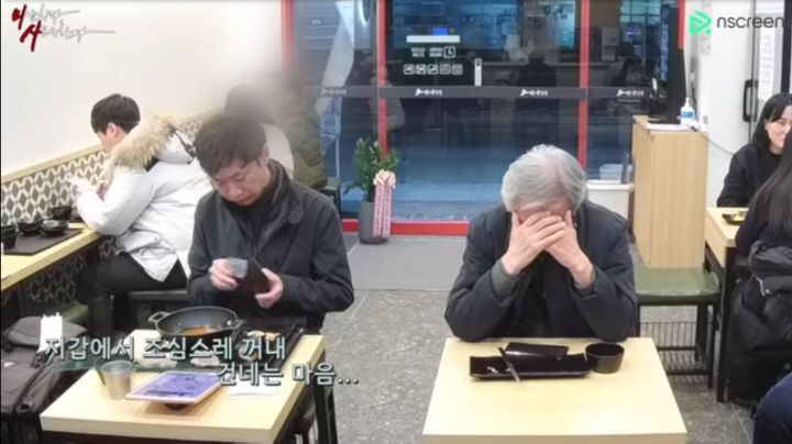 a212bfb7d6f7bcf394f7a6f4167719d056f26f20