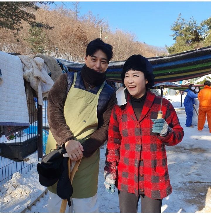 유기견 관련 봉사 꾸준히 하는 연예인들.jpg | 인스티즈