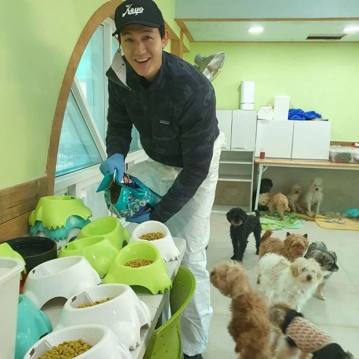 유기견 관련 봉사 꾸준히 하는 연예인들.jpg | 인스티즈