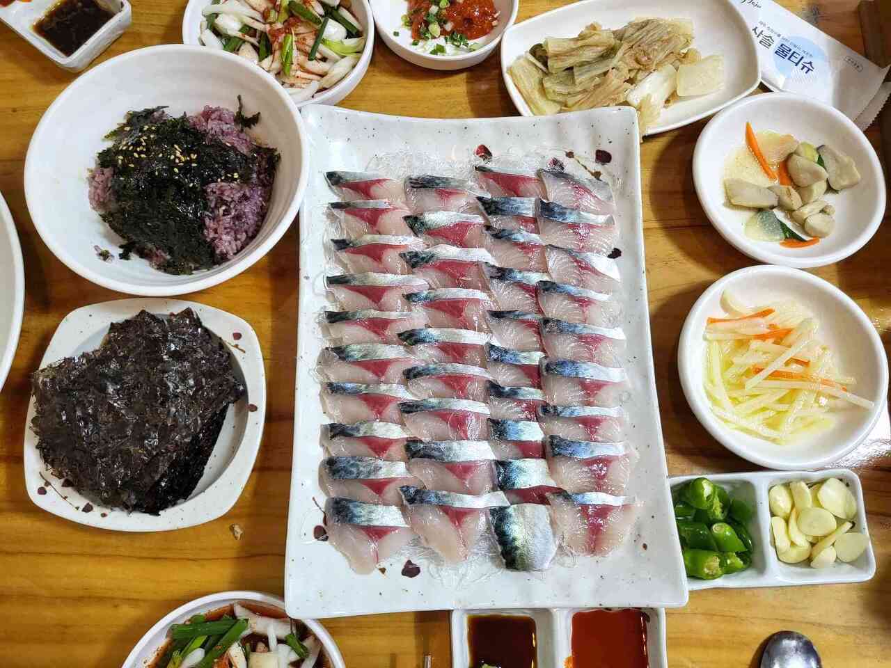 자리돔횟집 이미지