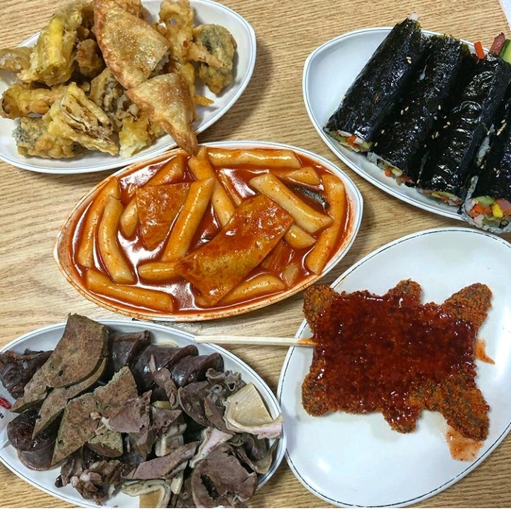 8천5백원에 파는 어느 시장의 분식 정식 - 삭제게시판 - 樂 SOCCER 8천5백원에 파는 어느 시장의 분식 정식