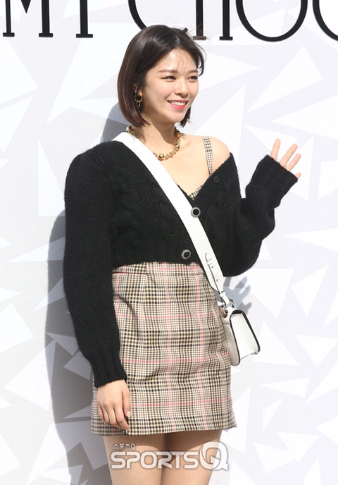 트와이스 정연 따라다니는 심각한 사생팬 | 인스티즈