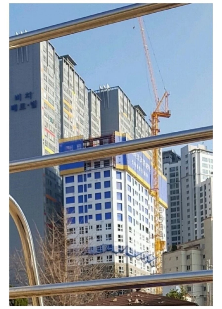 부산의 기괴한 건물들.jpg | 인스티즈