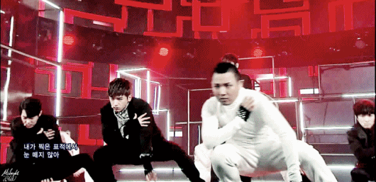 K-POP을 능가하겠다는 일본 장수아이돌 아라시 춤과 한국 장수아이돌 춤.gif | 인스티즈