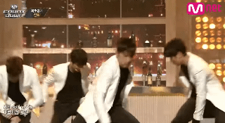 K-POP을 능가하겠다는 일본 장수아이돌 아라시 춤과 한국 장수아이돌 춤.gif | 인스티즈