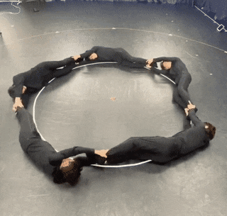 K-POP을 능가하겠다는 일본 장수아이돌 아라시 춤과 한국 장수아이돌 춤.gif | 인스티즈