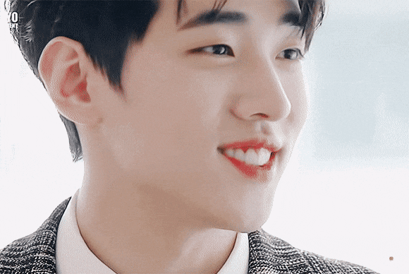 브이앱 하트수에 감동받아 사진찍는 남돌(동키즈 재찬) | 인스티즈