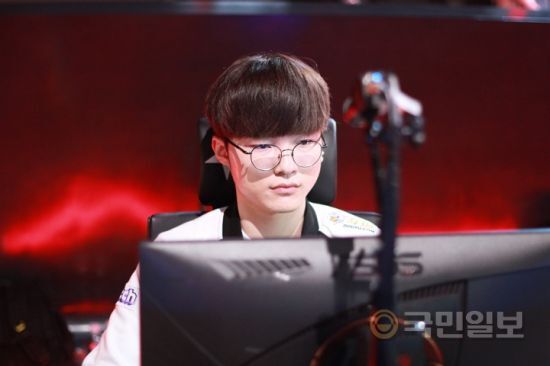 지각한 기자를 배려해준 페이커 | 인스티즈