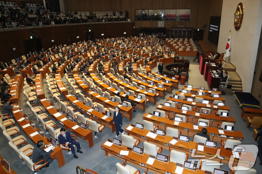 오늘 국민들의 분노 버튼을 건드린 결정적 장면.gif | 인스티즈