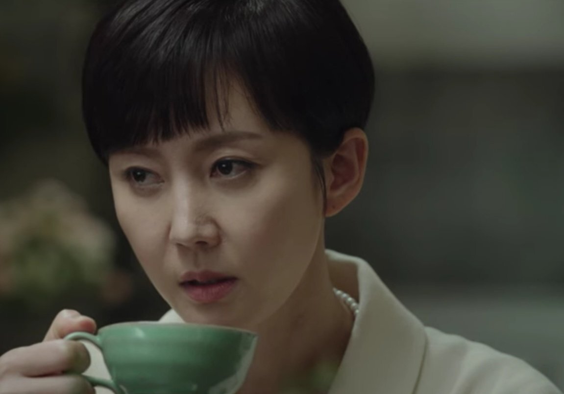 여배들 나이들면서 얼굴살빠지고 특유의 얼굴형이 나타나면서 볼도 약간 패이고 눈도 좀 더 짙어지고 얼굴에 삶의 무게가 조금씩 담기는데 | 인스티즈