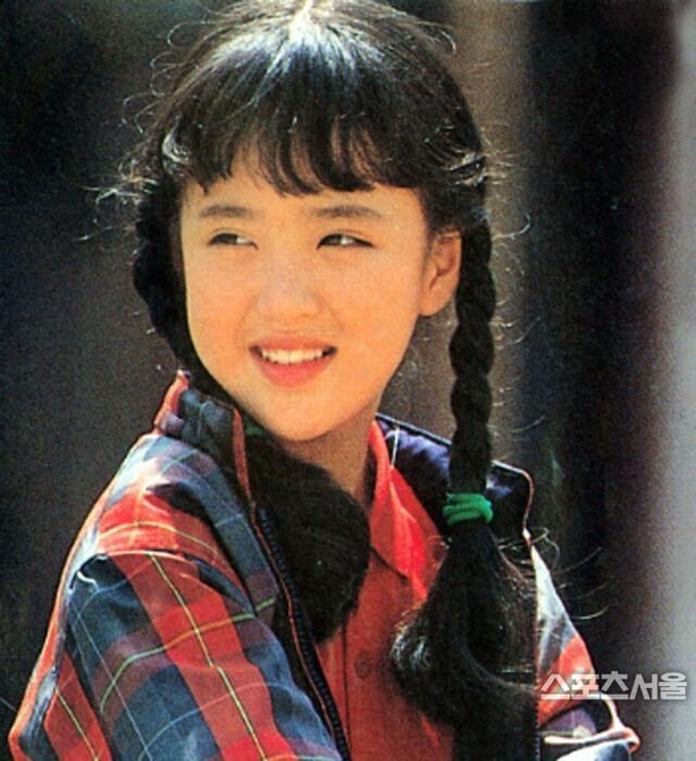 여배들 나이들면서 얼굴살빠지고 특유의 얼굴형이 나타나면서 볼도 약간 패이고 눈도 좀 더 짙어지고 얼굴에 삶의 무게가 조금씩 담기는데 | 인스티즈