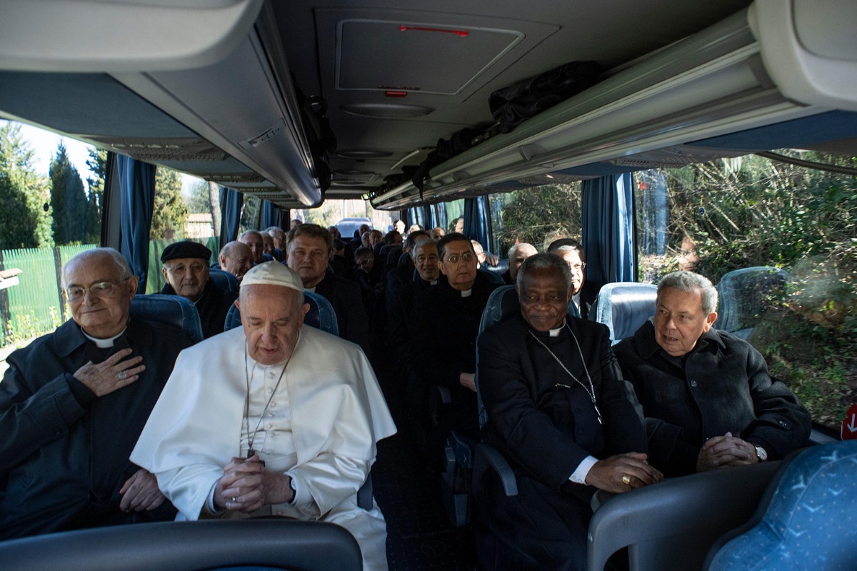 출근 첫날에도 정말 파격적이었던 프란치스코 교황 | 인스티즈