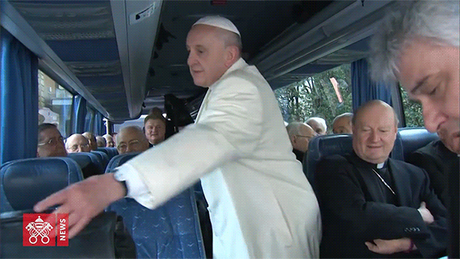 출근 첫날에도 정말 파격적이었던 프란치스코 교황 | 인스티즈