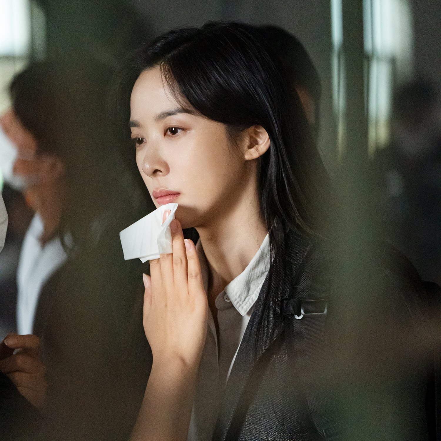 여배들 나이들면서 얼굴살빠지고 특유의 얼굴형이 나타나면서 볼도 약간 패이고 눈도 좀 더 짙어지고 얼굴에 삶의 무게가 조금씩 담기는데 | 인스티즈