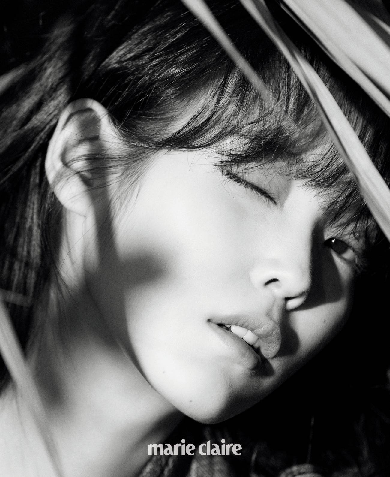 최근에 헤메샵 바뀐 거 같은 아이유.jpg | 인스티즈