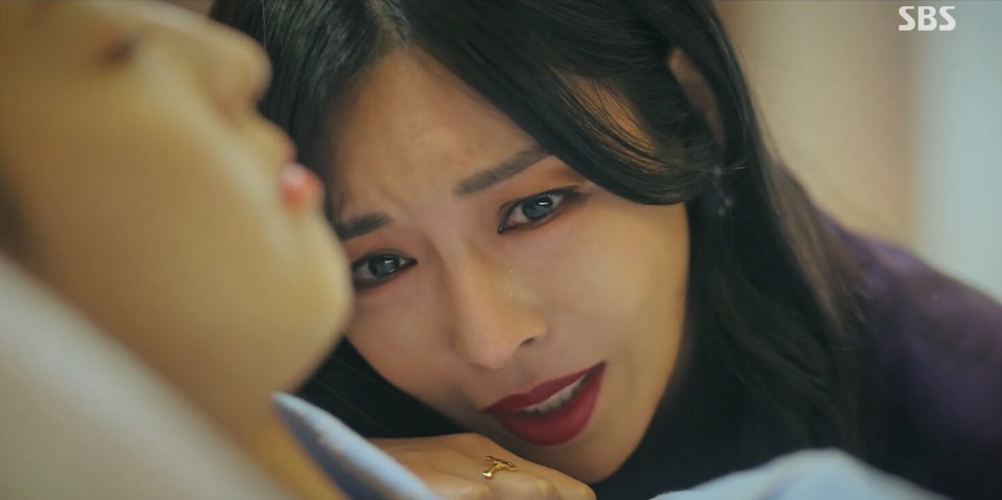 여배들 나이들면서 얼굴살빠지고 특유의 얼굴형이 나타나면서 볼도 약간 패이고 눈도 좀 더 짙어지고 얼굴에 삶의 무게가 조금씩 담기는데 | 인스티즈