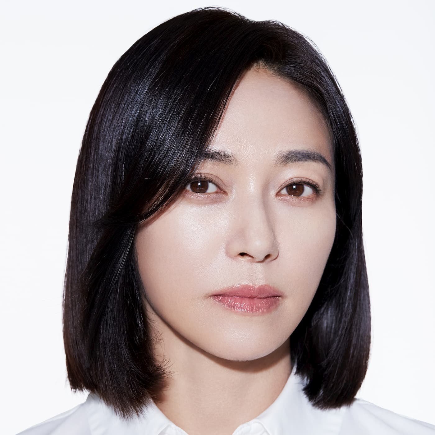 여배들 나이들면서 얼굴살빠지고 특유의 얼굴형이 나타나면서 볼도 약간 패이고 눈도 좀 더 짙어지고 얼굴에 삶의 무게가 조금씩 담기는데 | 인스티즈