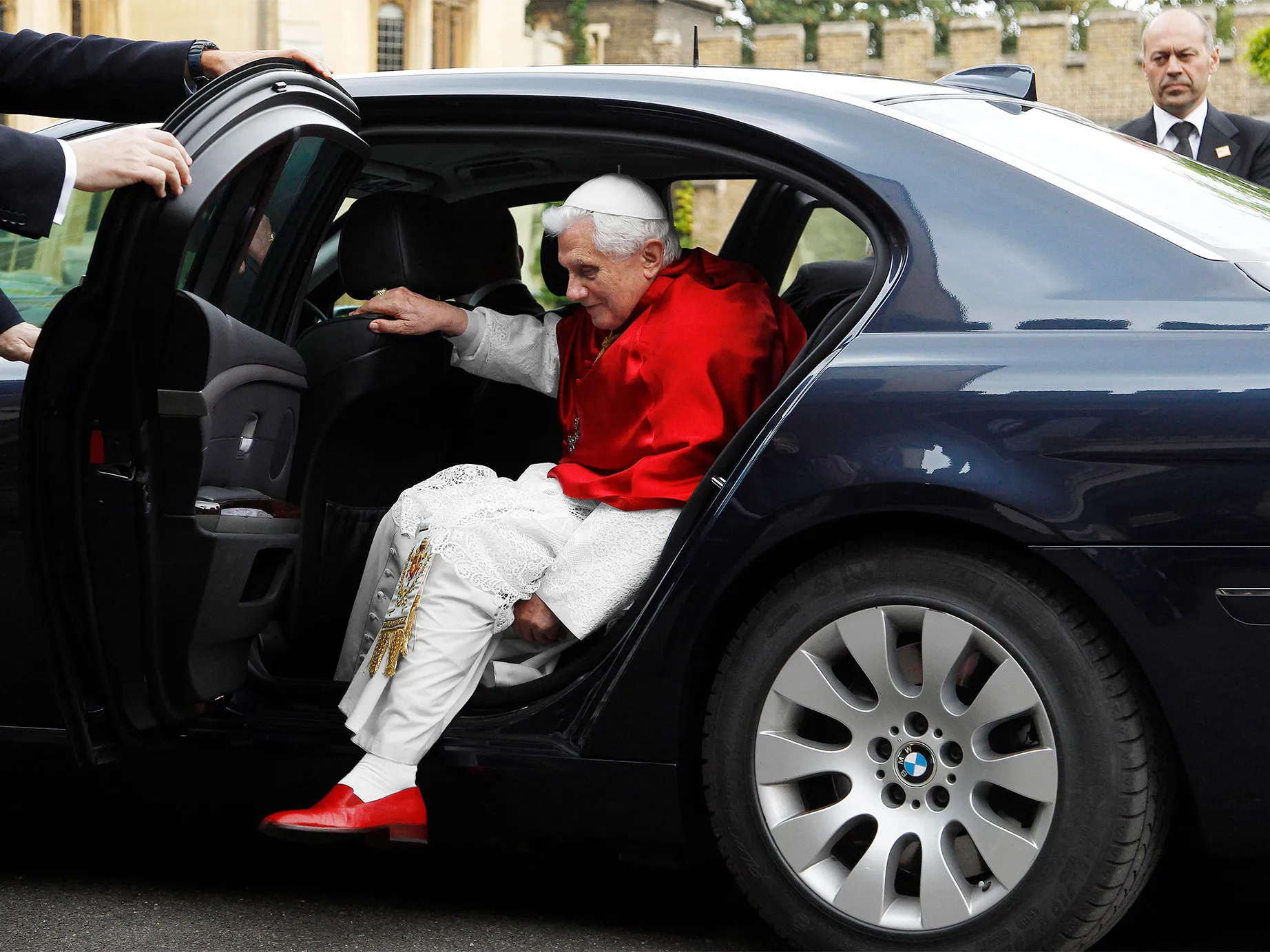 출근 첫날에도 정말 파격적이었던 프란치스코 교황 | 인스티즈