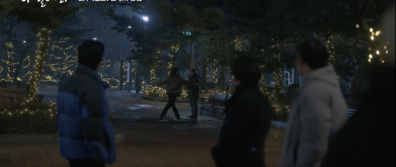 [나빌레라] 덕출 할아버지를 위해 눈오는 밤 길거리에서 발레하는 채록 | 인스티즈