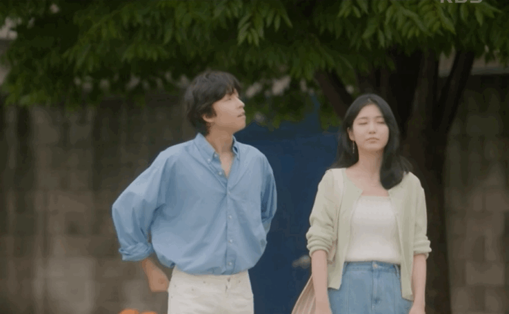 딱밤 때리는 남친과 이제는 그만 헤어지고 싶어요.gif | 인스티즈