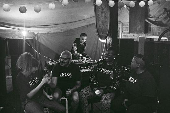B.O.S 이미지