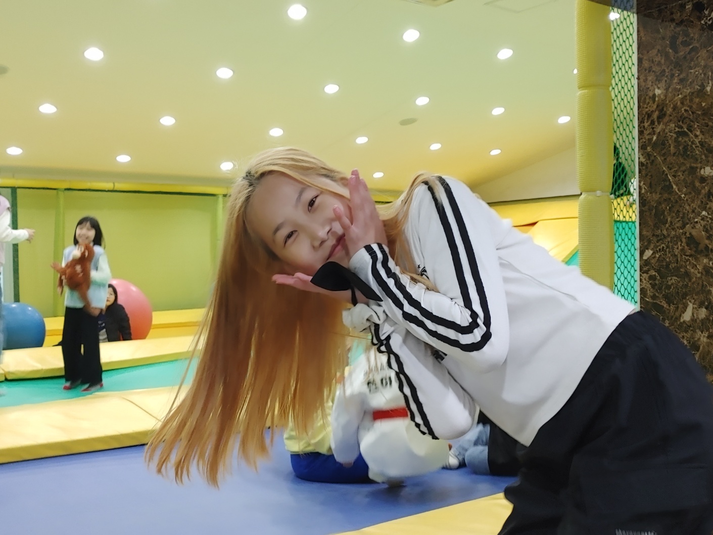 위드더키즈 이미지