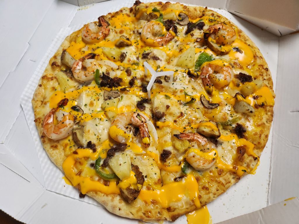 도미노피자 기프티콘 사용기! [블랙타이거슈프림 피자] - 일상과사진 - 한걸음 더 가까이 - WE LOVE U