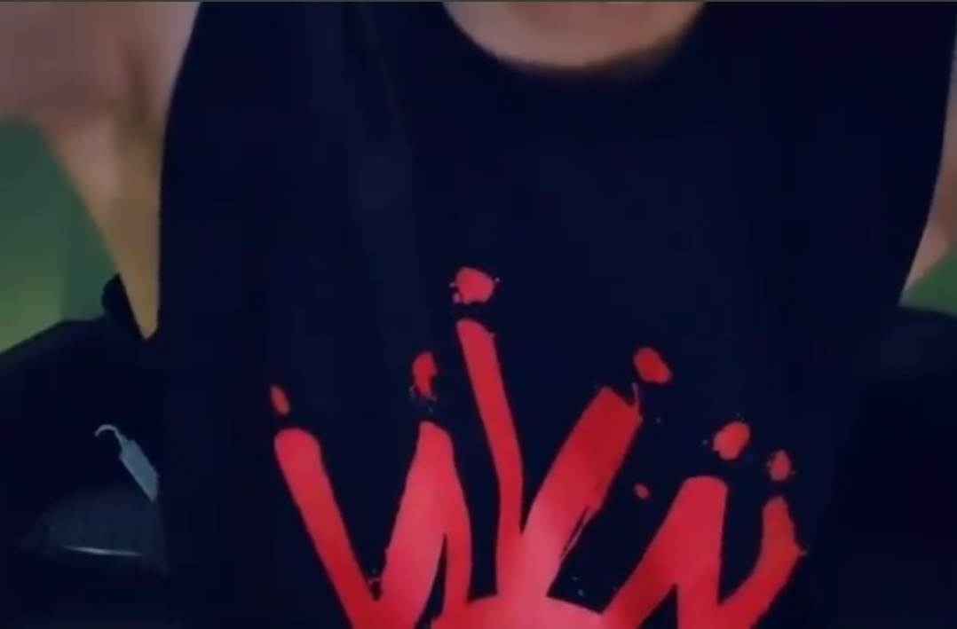 4년 동안 매주 브이앱 키는 아이돌 | 인스티즈