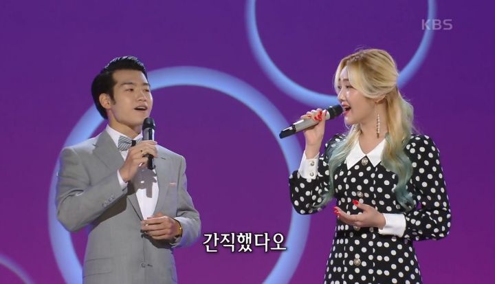 청실홍실 이미지