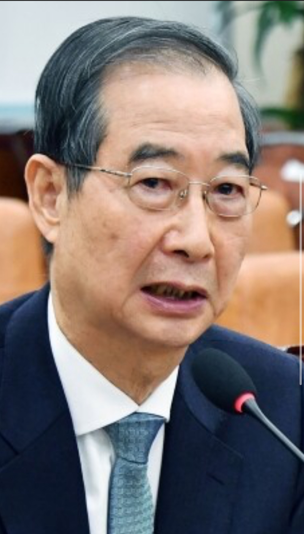 한덕수 막연하게 엄지손가락같이 생겼다고 생각했는데.. | 인스티즈