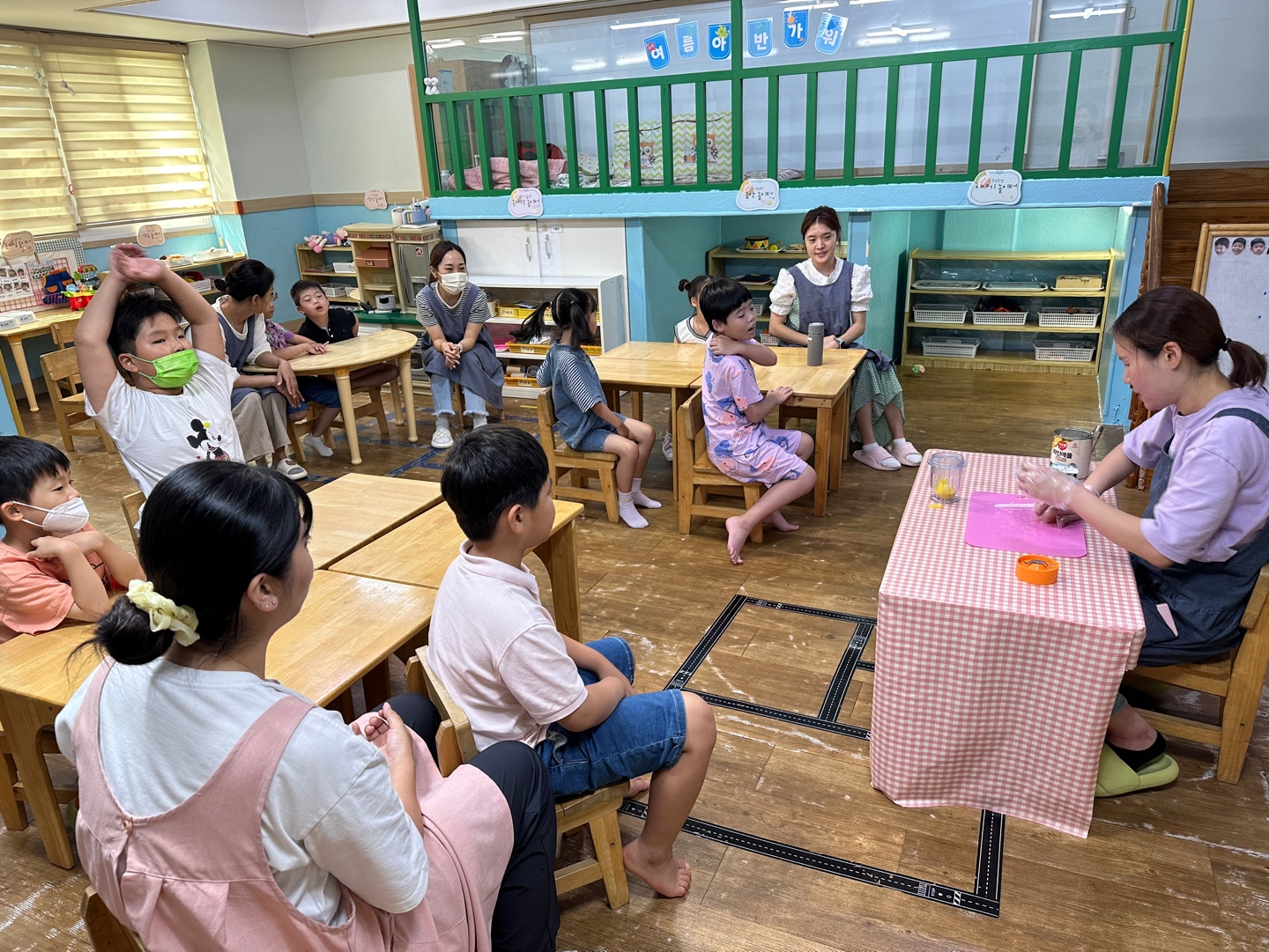 파인애플그룹 이미지