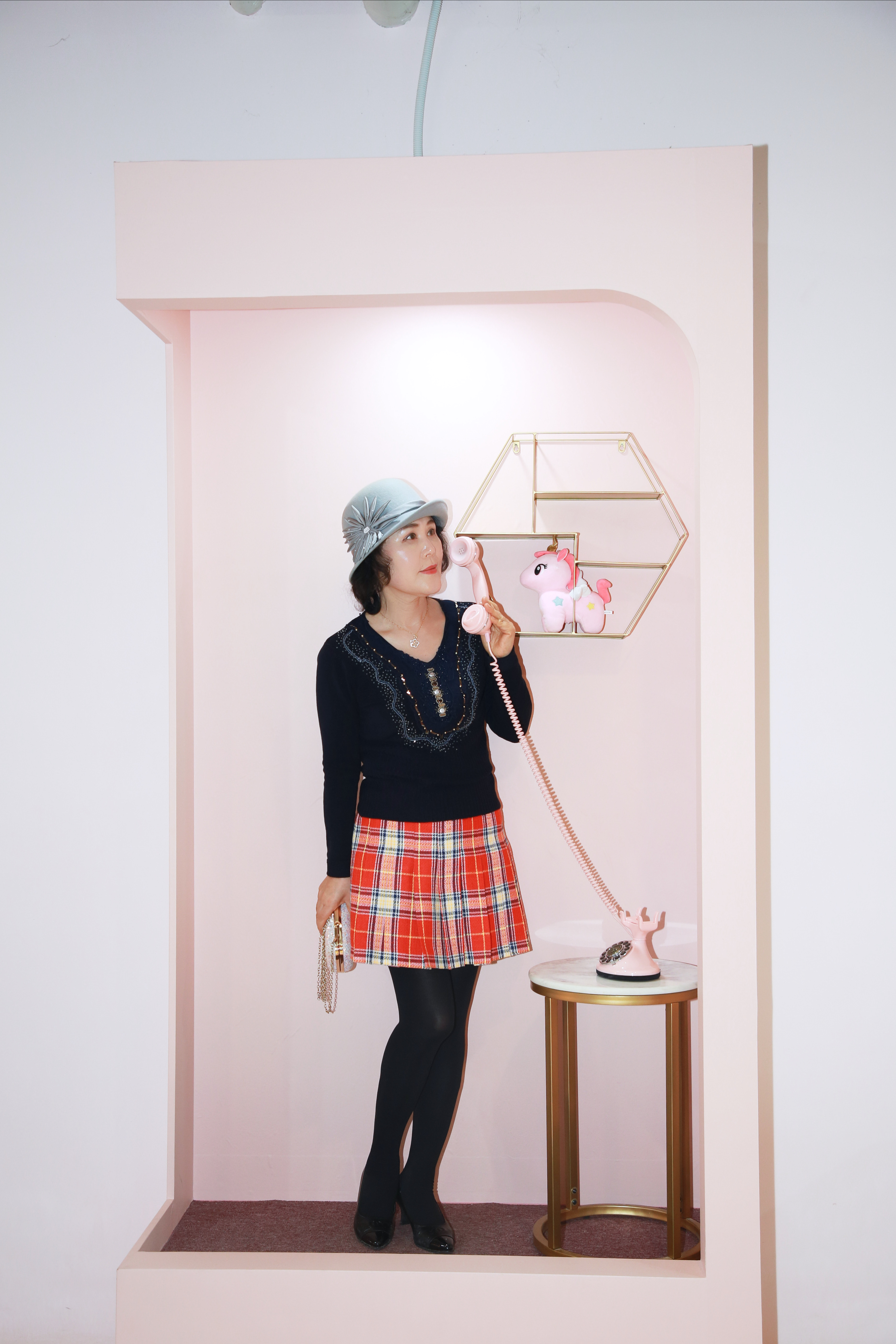 폴-리딩 이미지