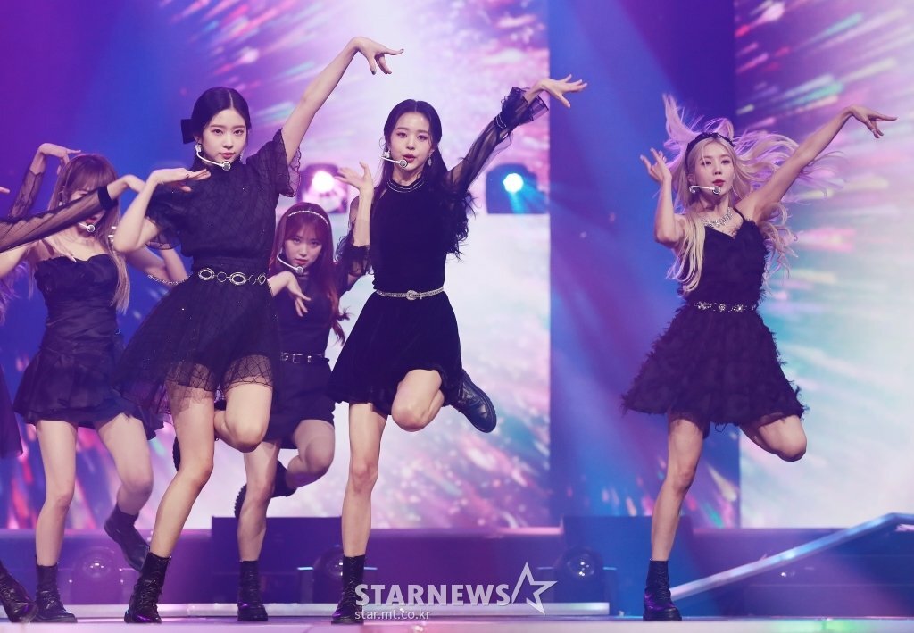 춤추는머리카락 이미지