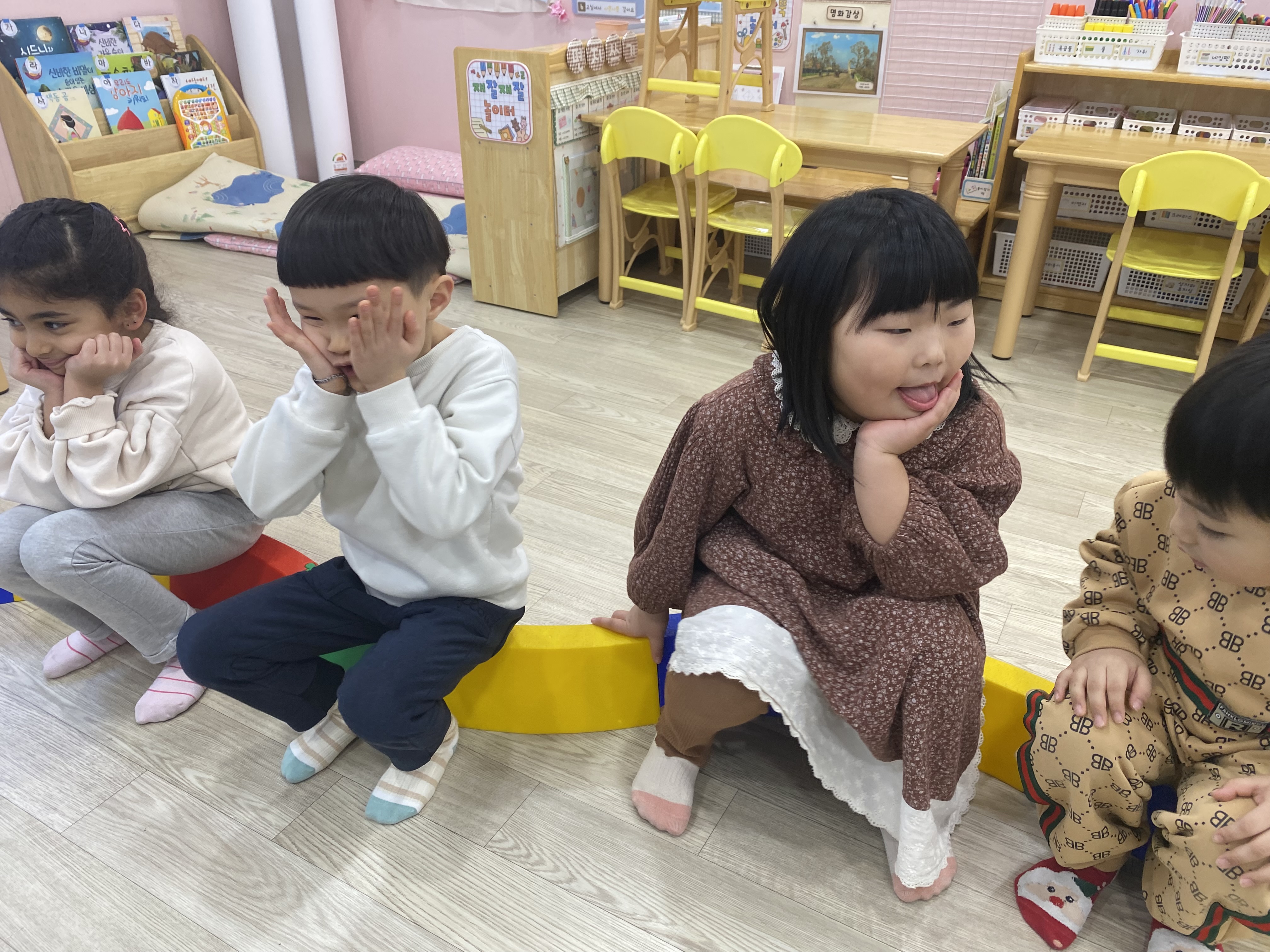 레인보우어린이집 이미지
