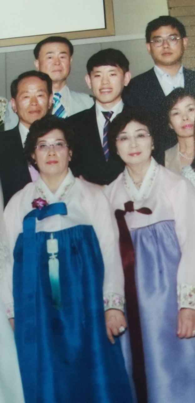 📢📌윤석열 후보 부인 김건희 씨 가정이 재력 있는 집안에 4대째 기독교인 가정이라고 고모 김혜섭 목사(로뎀수양관 원장)가 생생히 증... 