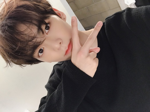 민찬 이미지