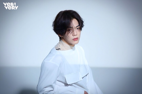 민찬 이미지