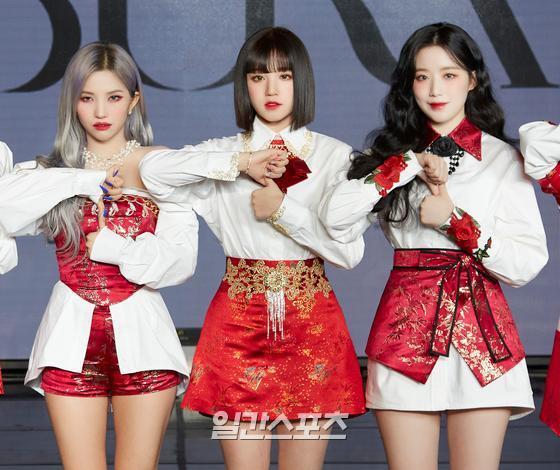 우기 이미지
