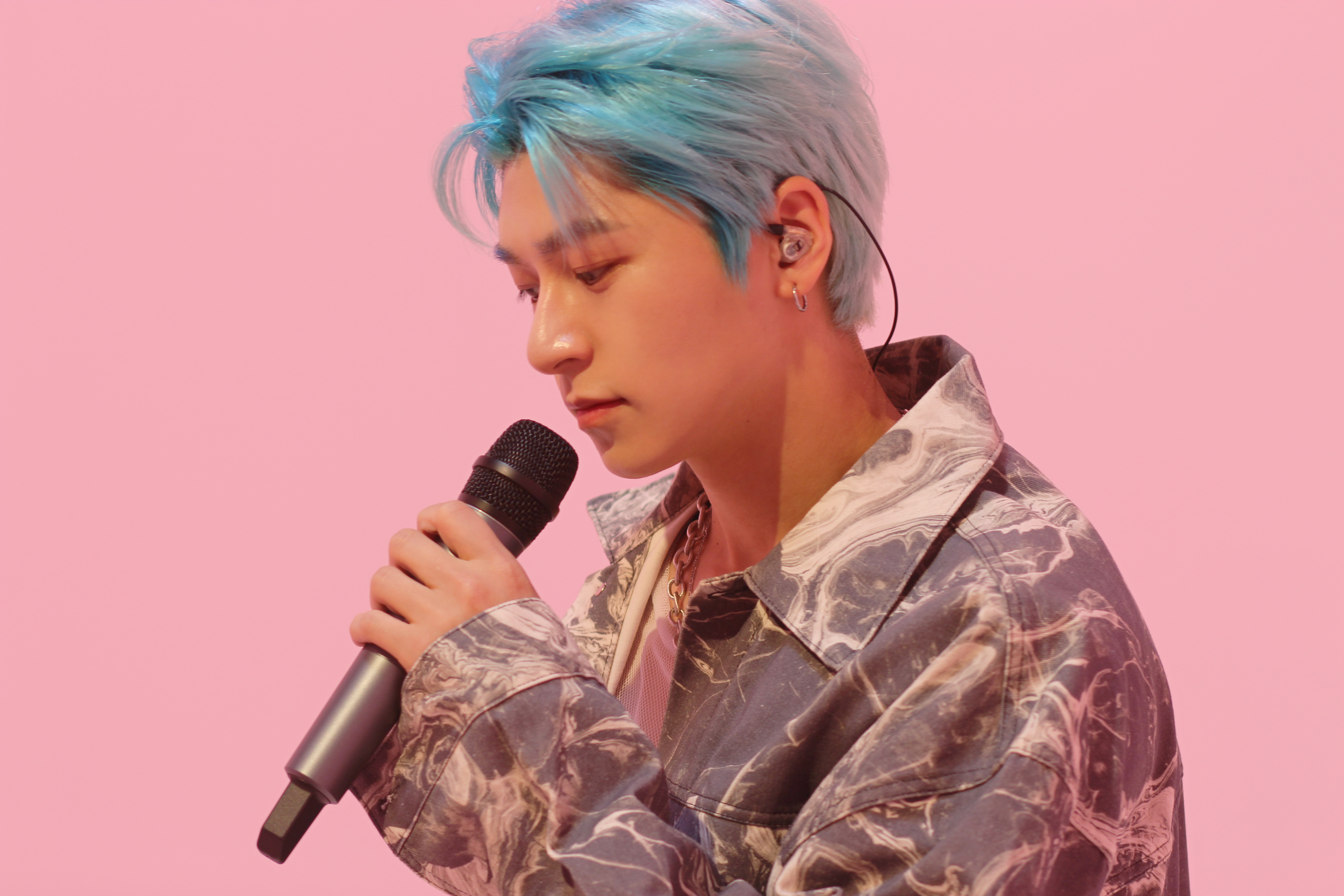 픽아웃 PICK OUT 이미지