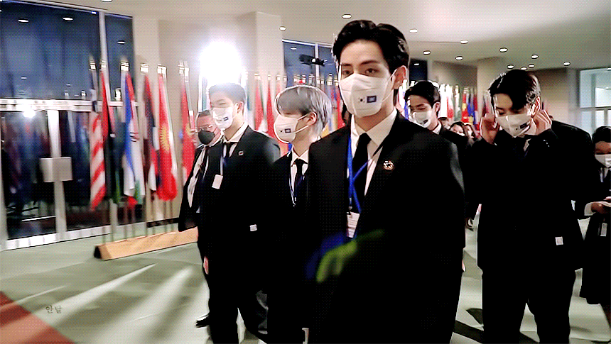 쟤네가 뭔데 대통령 특사로 가냐는 등의 부정적인 반응들에 대한 방탄소년단의 의견 | 인스티즈