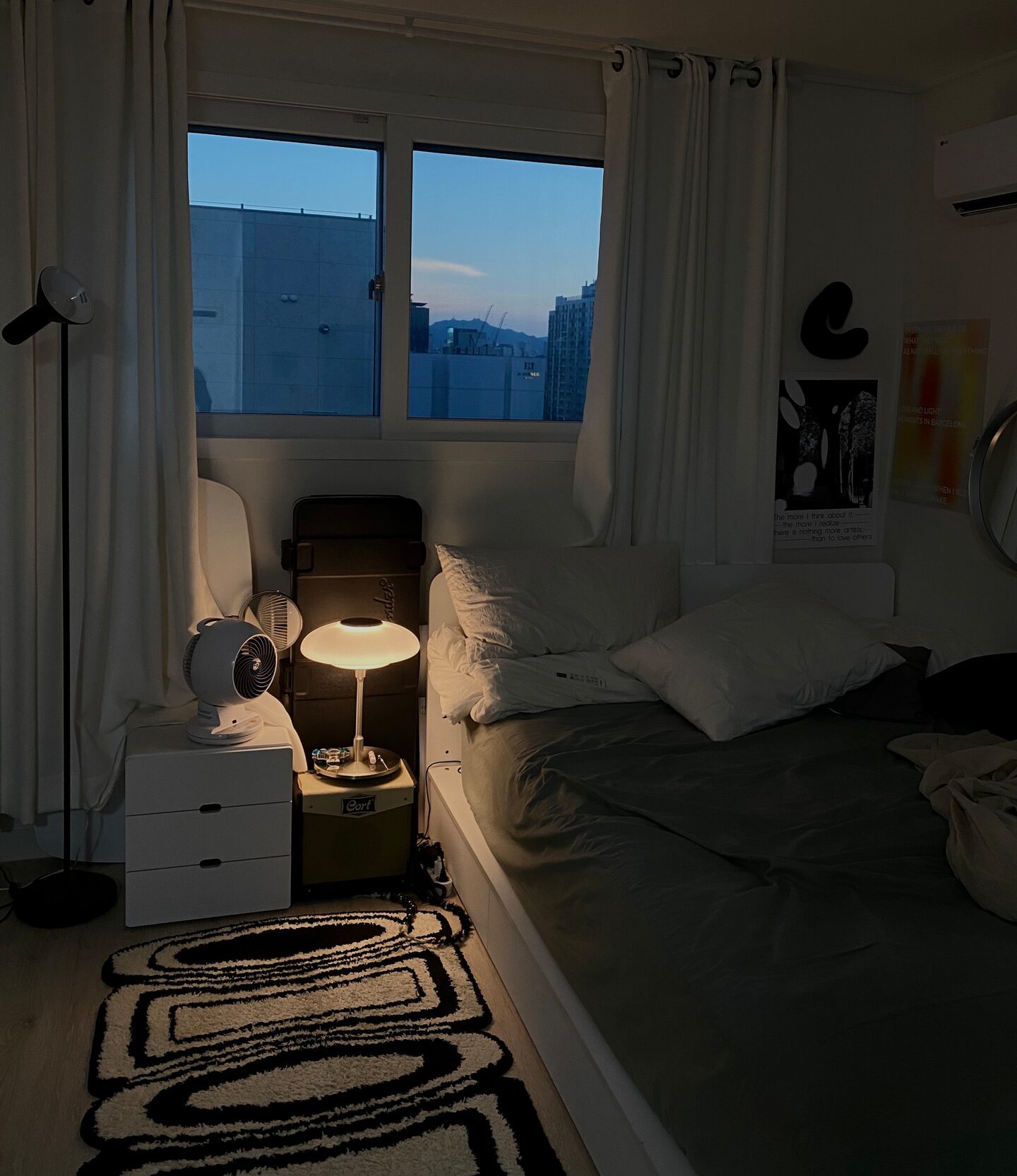 검은색이 포인트인 원룸 | 인스티즈
