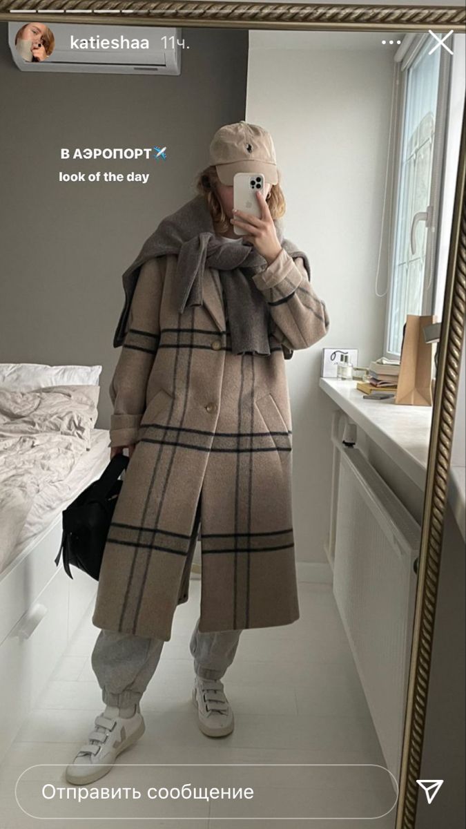 코트가 수북하니 베이지인지 카멜인지 긴가민가하게 만드는.. | 인스티즈