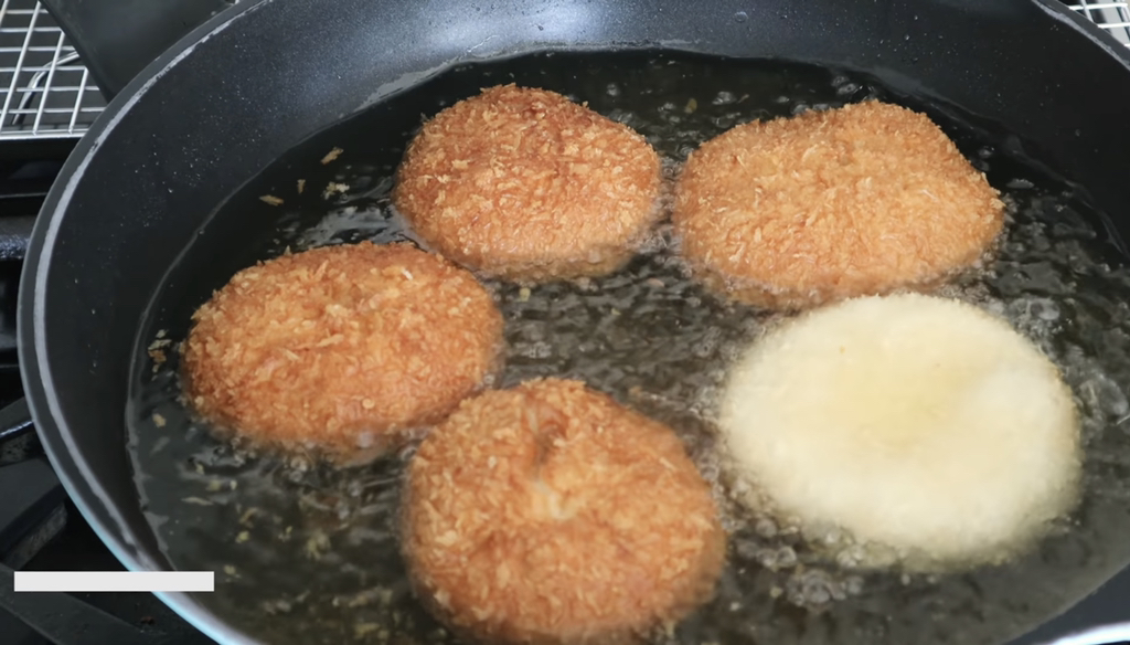 캐나다 살면서 한국음식 알차게 해먹는 유튜버 | 인스티즈