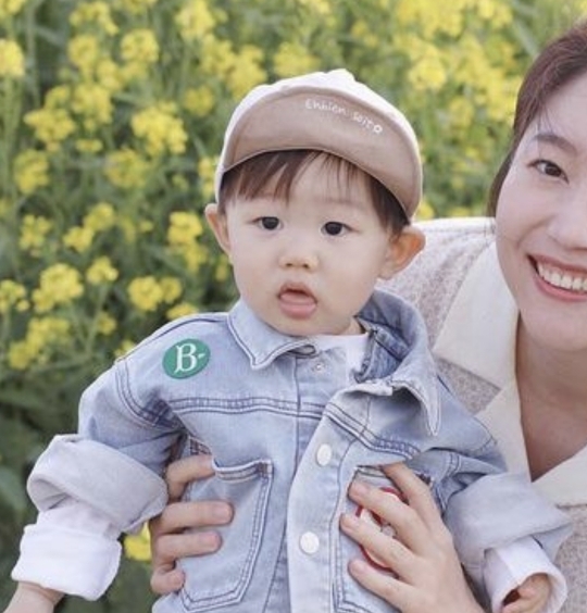 유트루가 출아법으로 낳은 게 아닌지 의심스러운 콩빈이 | 인스티즈